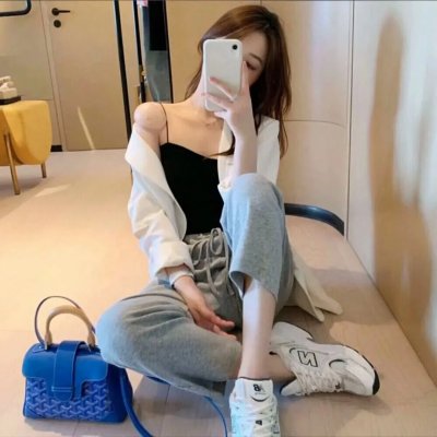 街上流行红裙子